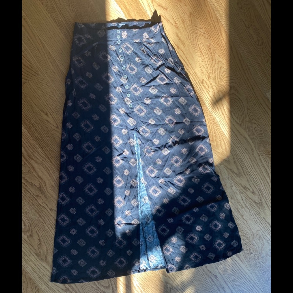 Patterned Maxi skirt
